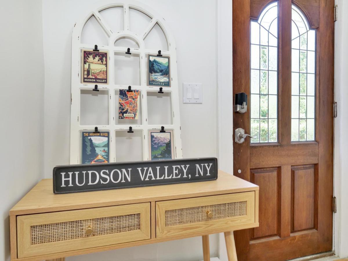 Deck View Of Hudson River & Mt Beacon / Boho Suite نيوبورج المظهر الخارجي الصورة